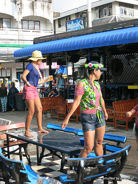 2014-04-16 Smurf Bar