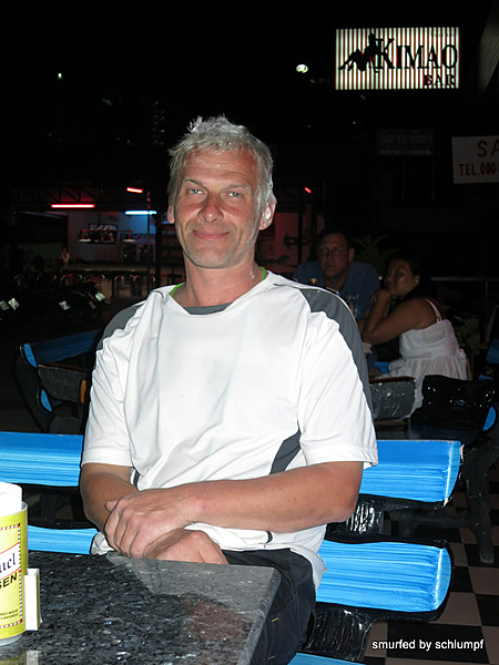 2014-04-18 Smurf Bar