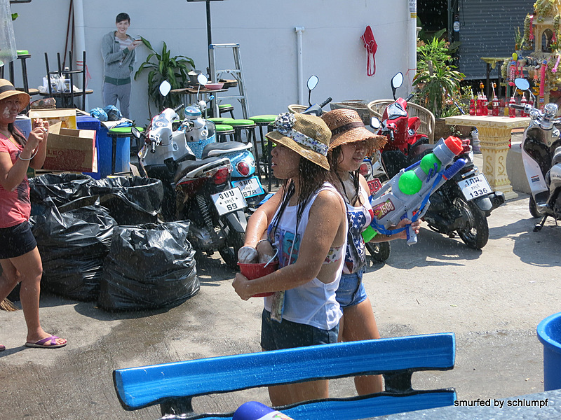 2014-04-19 Smurf Bar