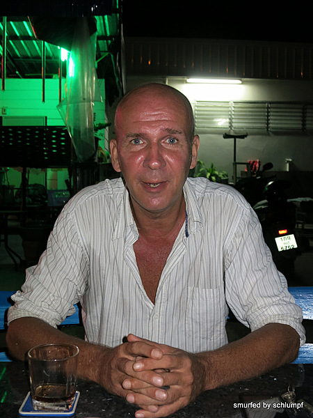 2014-04-23 Smurf Bar