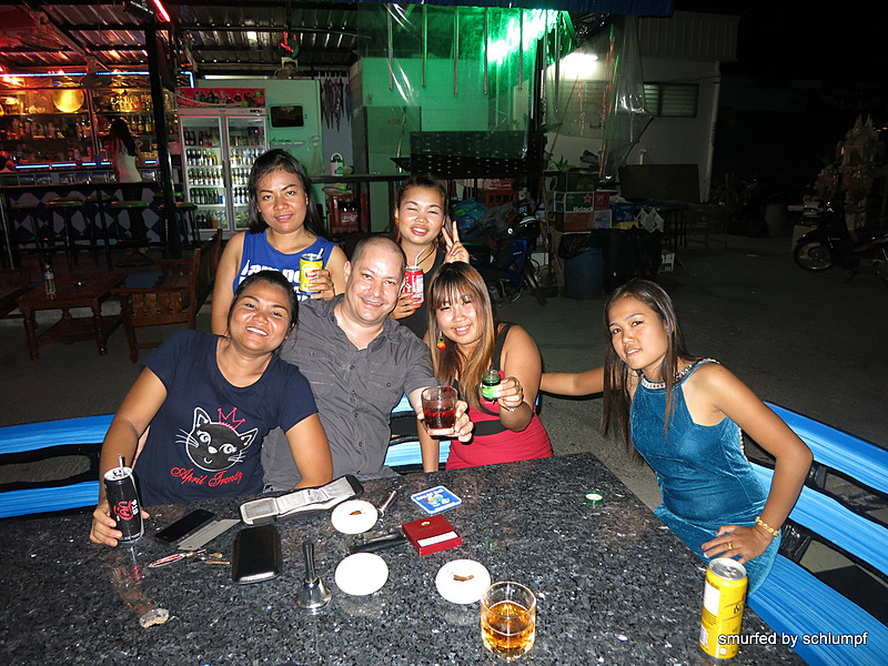 2014-04-28 Smurf Bar