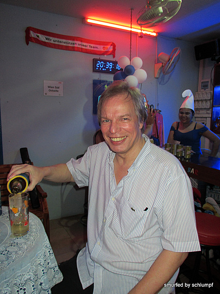 2014-05-17 Smurf Bar