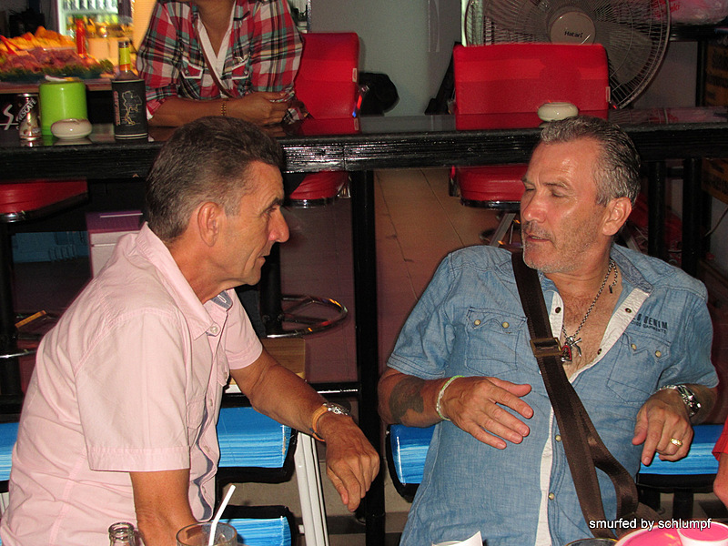 2014-05-17 Smurf Bar