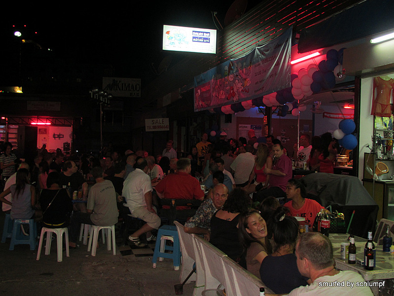 2014-05-17 Smurf Bar