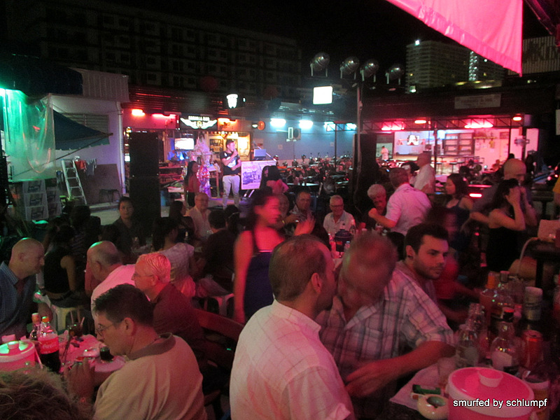 2014-05-17 Smurf Bar