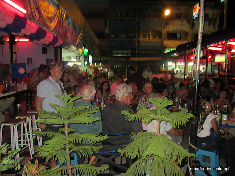 2014-05-17 Smurf Bar