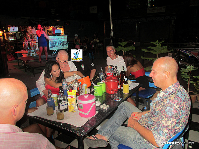 2014-05-17 Smurf Bar