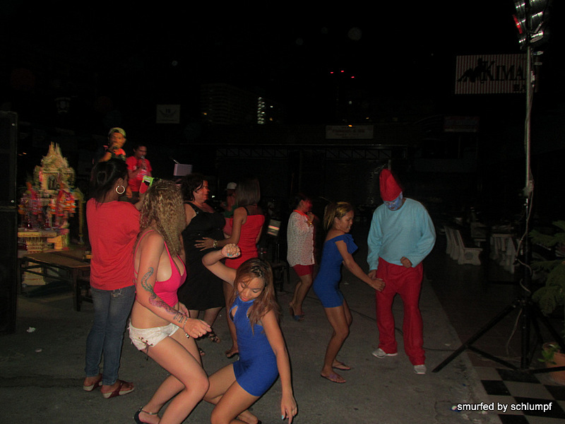 2014-05-17 Smurf Bar
