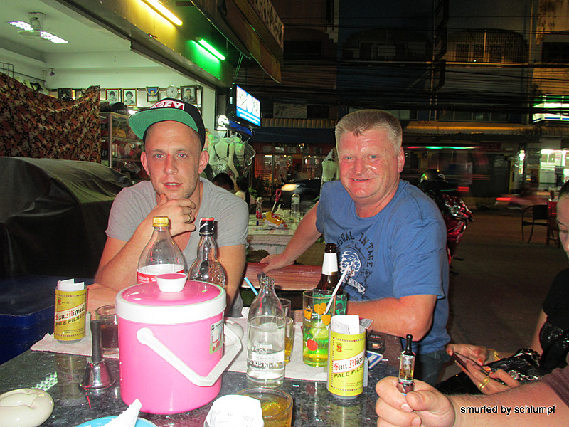 2014-05-18 Smurf Bar