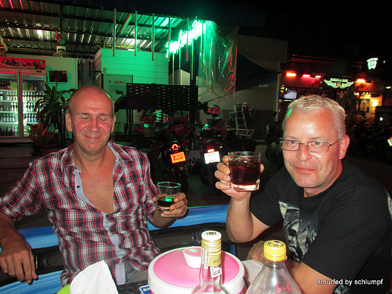 2014-05-19 Smurf Bar