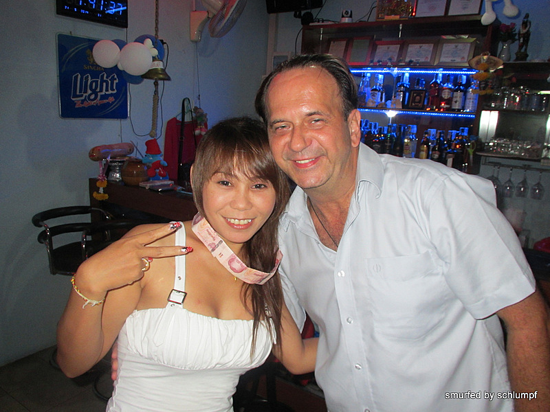 2014-05-20 Smurf Bar