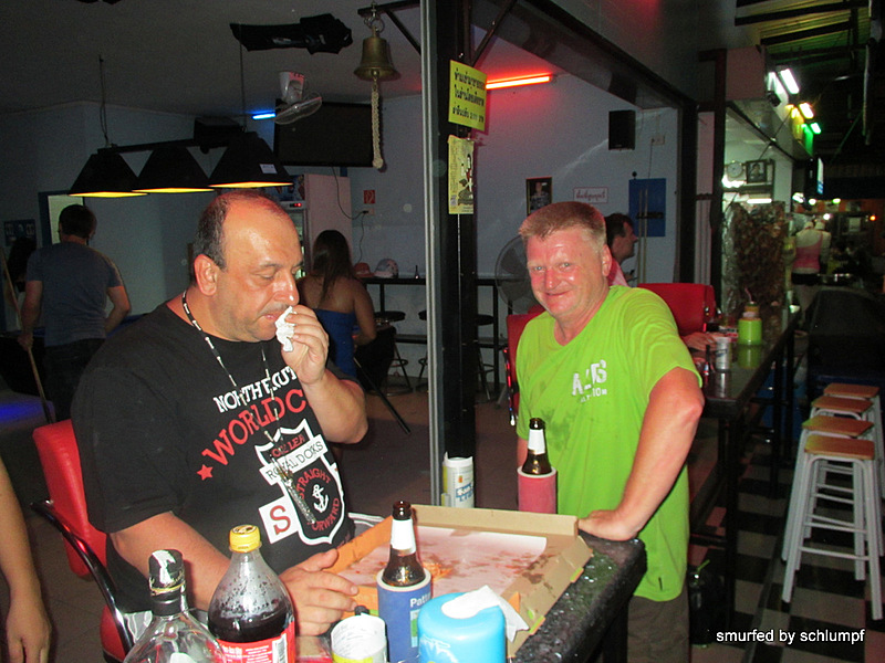 2014-05-23 Smurf Bar