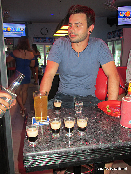 2014-05-23 Smurf Bar