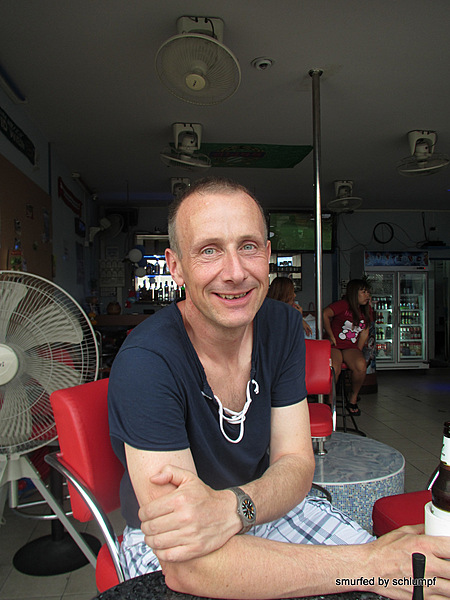 2014-05-26 Smurf Bar