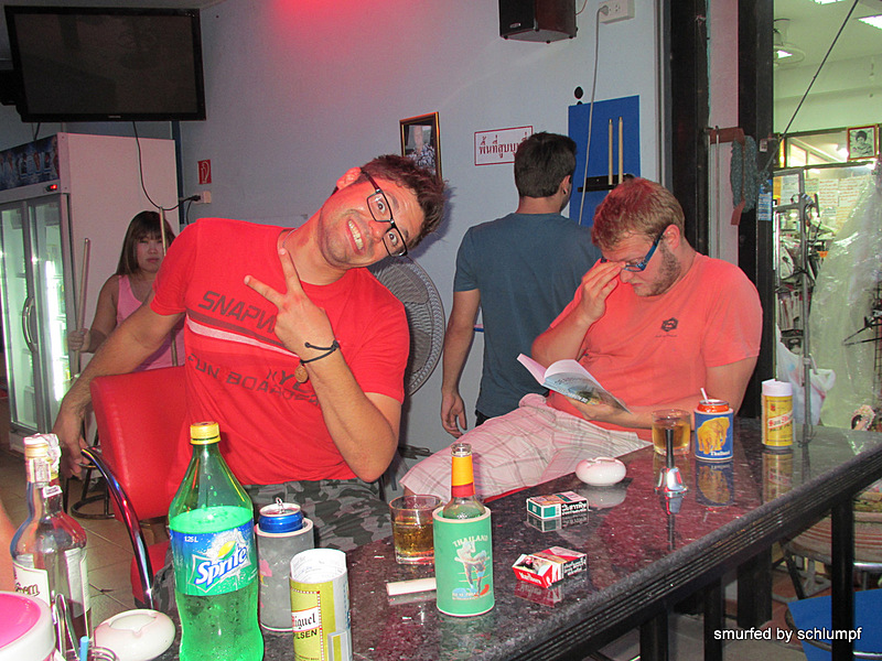 2014-05-27 Smurf Bar