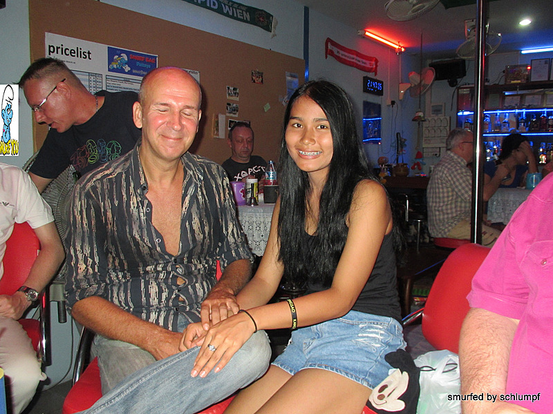 2014-05-27 Smurf Bar