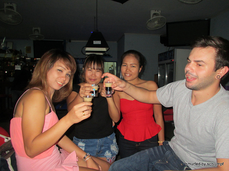 2014-05-29 Smurf Bar