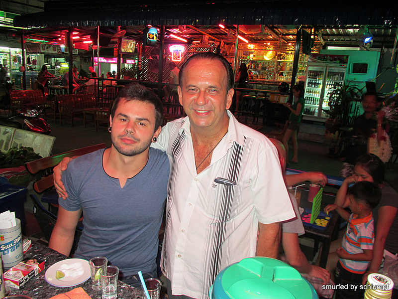 2014-05-30 Smurf Bar