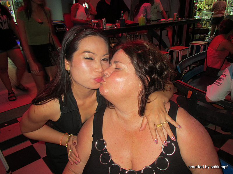 2014-06-01 Smurf Bar