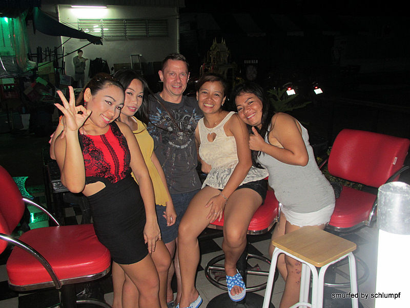 2014-06-04 Smurf Bar