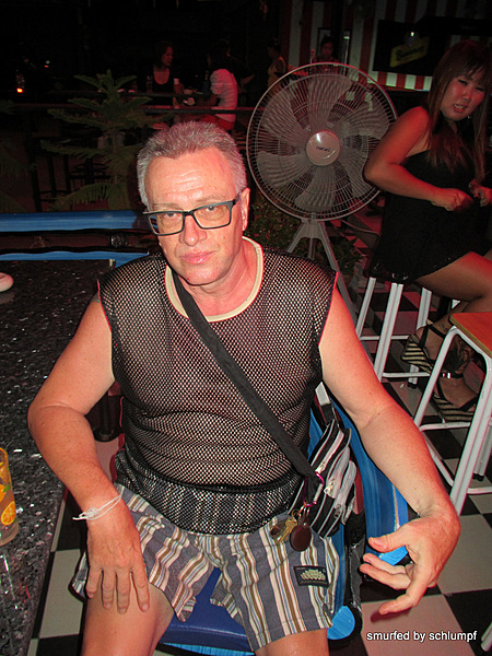 2014-06-04 Smurf Bar