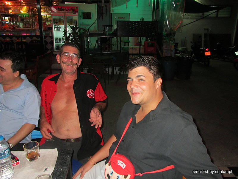 2014-06-11 Smurf Bar