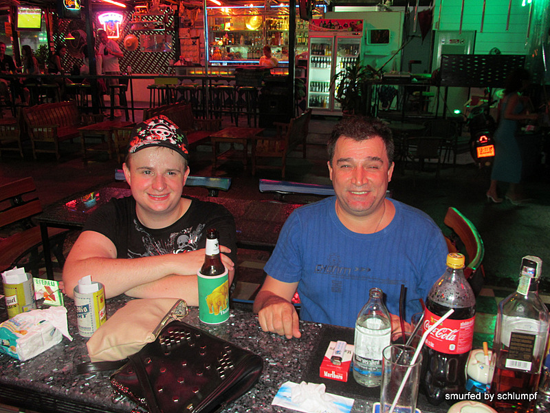 2014-06-12 Smurf Bar