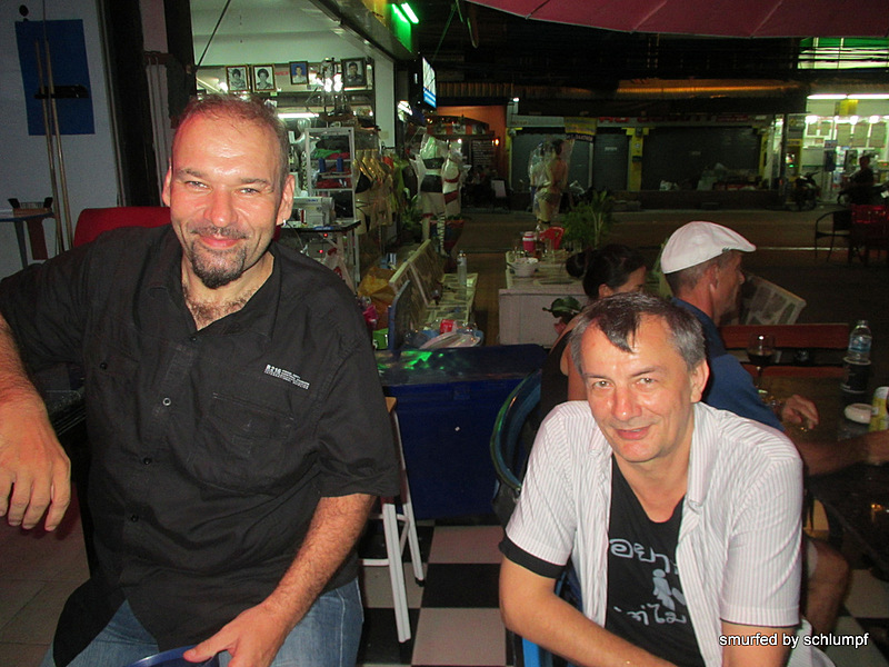 2014-06-13 Smurf Bar