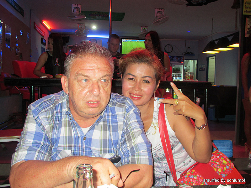 2014-06-13 Smurf Bar