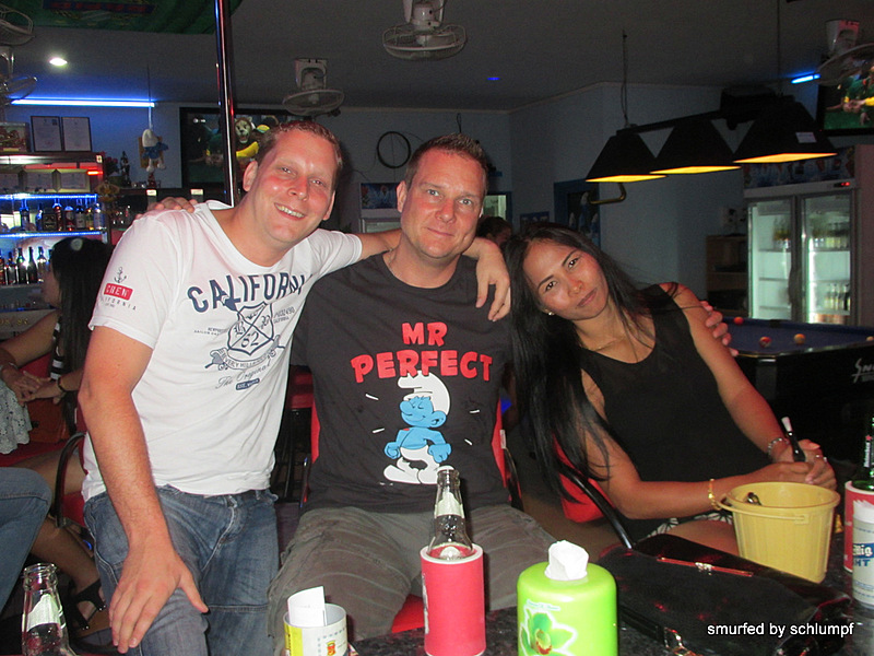2014-06-13 Smurf Bar