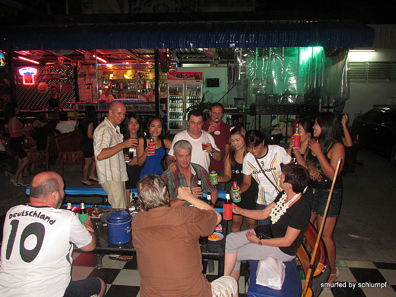 2014-06-14 Smurf Bar