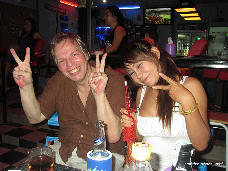 2014-06-14 Smurf Bar