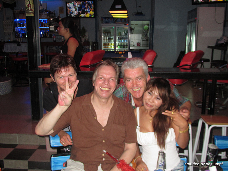 2014-06-14 Smurf Bar