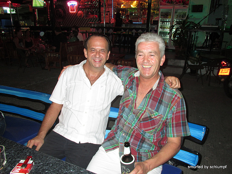 2014-06-14 Smurf Bar