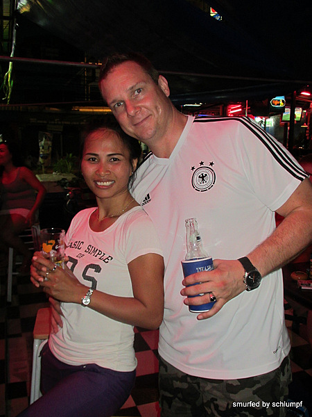 2014-06-17 Smurf Bar