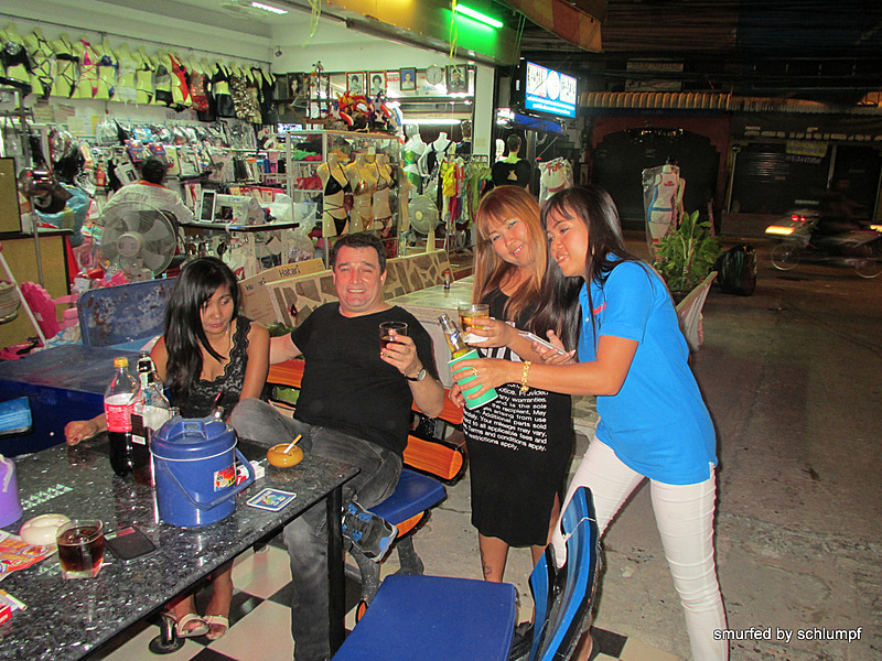 2014-06-20 Smurf Bar