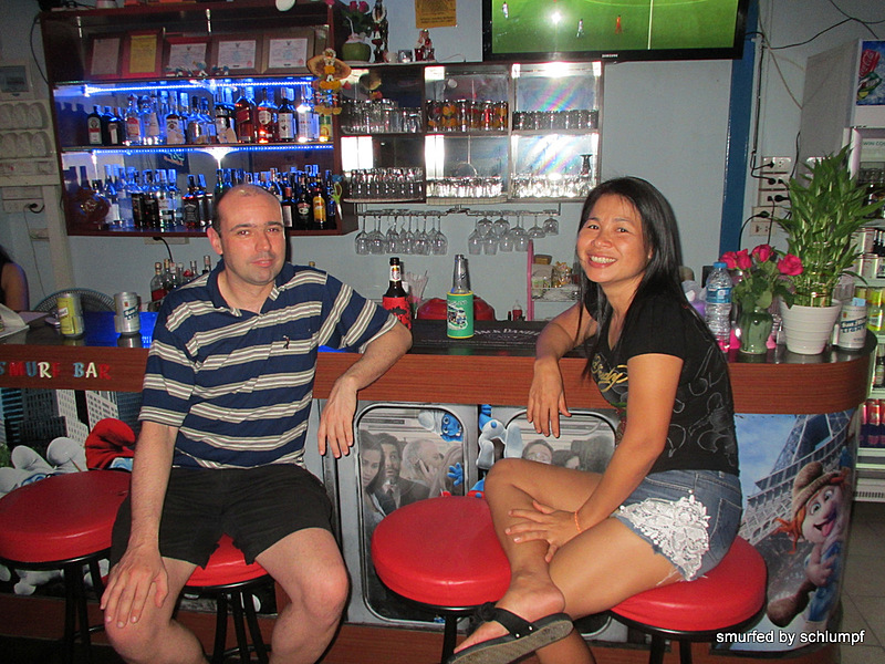2014-06-22 Smurf Bar