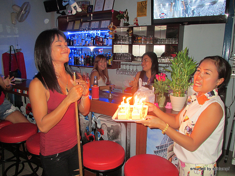 2014-06-24 Smurf Bar