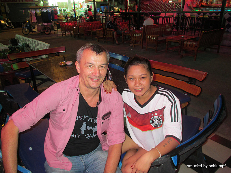 2014-06-24 Smurf Bar