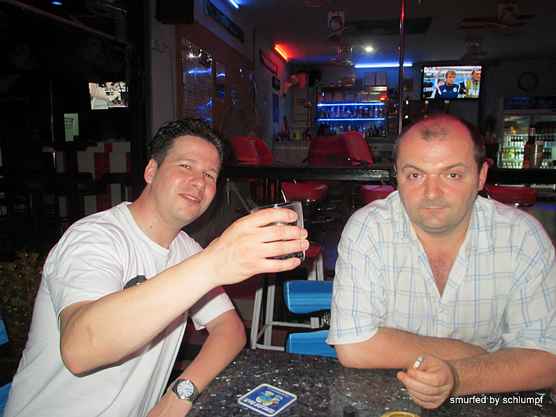 2014-06-25 Smurf Bar