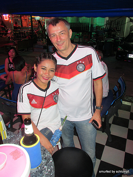 2014-06-26 Smurf Bar