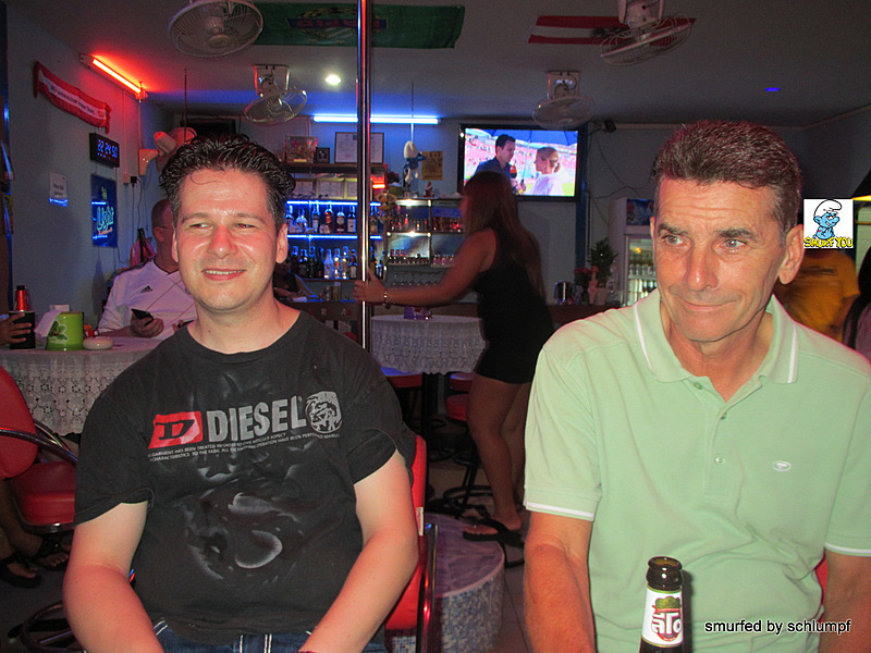 2014-06-26 Smurf Bar