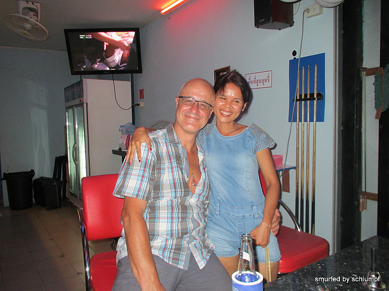 2014-06-27 Smurf Bar