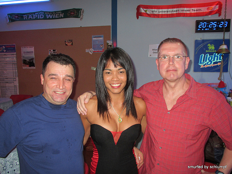 2014-06-27 Smurf Bar