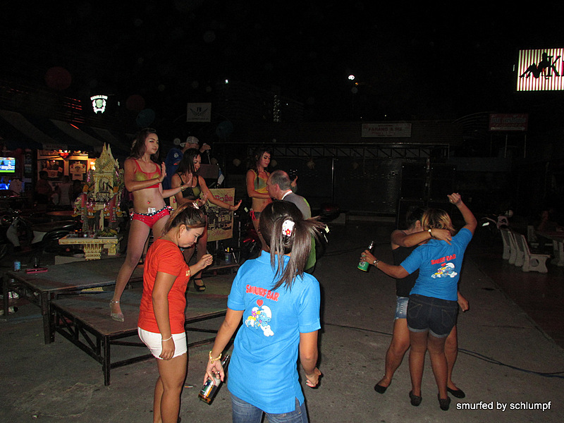 2014-06-27 Smurf Bar