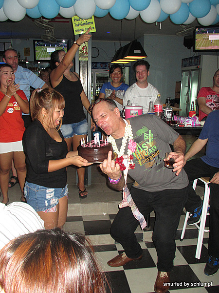 2014-06-27 Smurf Bar