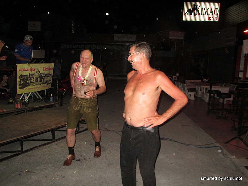 2014-06-27 Smurf Bar