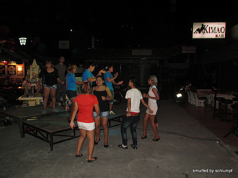 2014-06-27 Smurf Bar