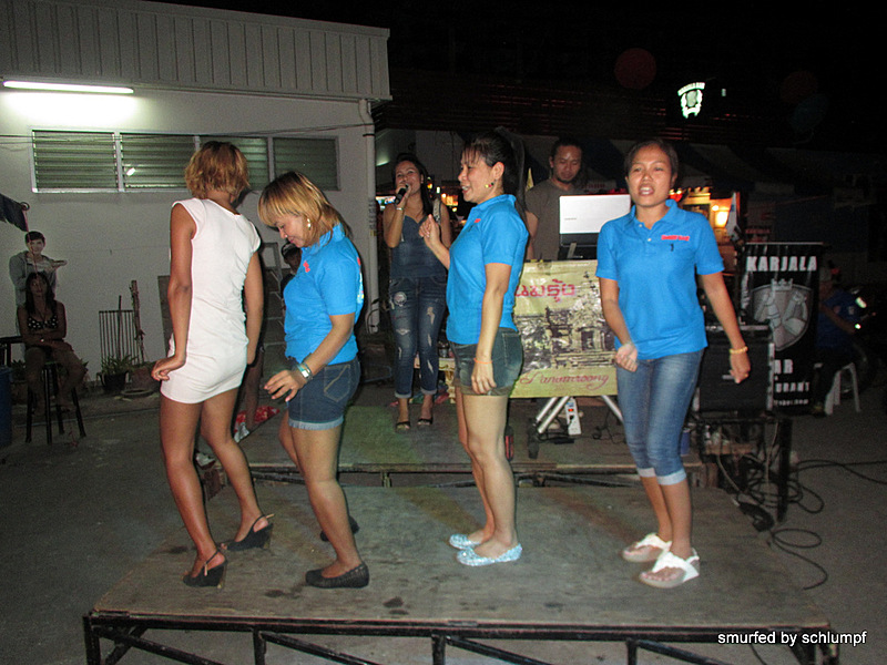 2014-06-27 Smurf Bar