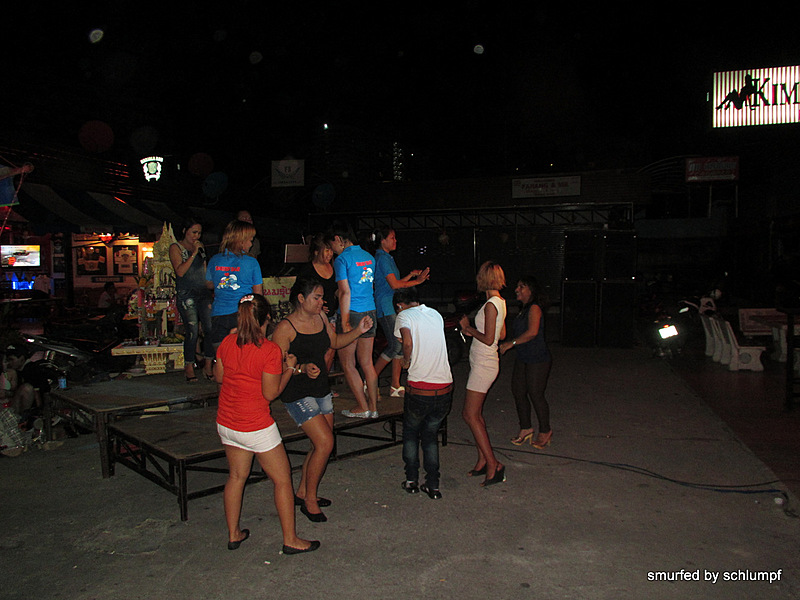 2014-06-27 Smurf Bar